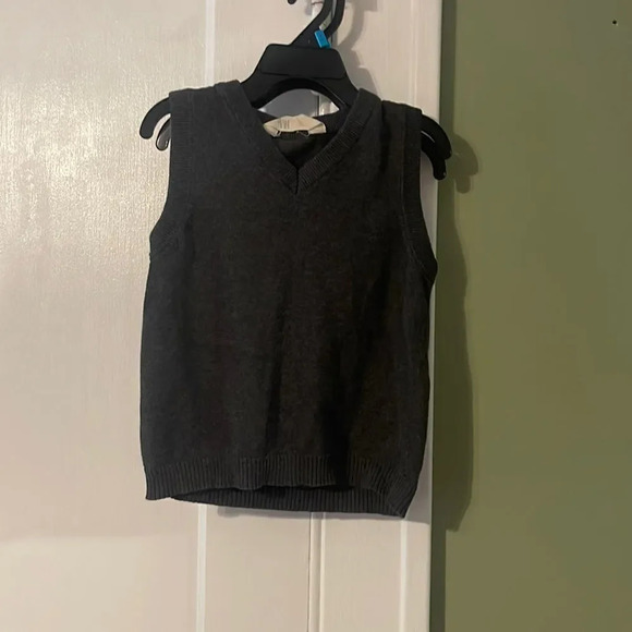 Sweater vest gray size 4-6 - Picture 1 of 7